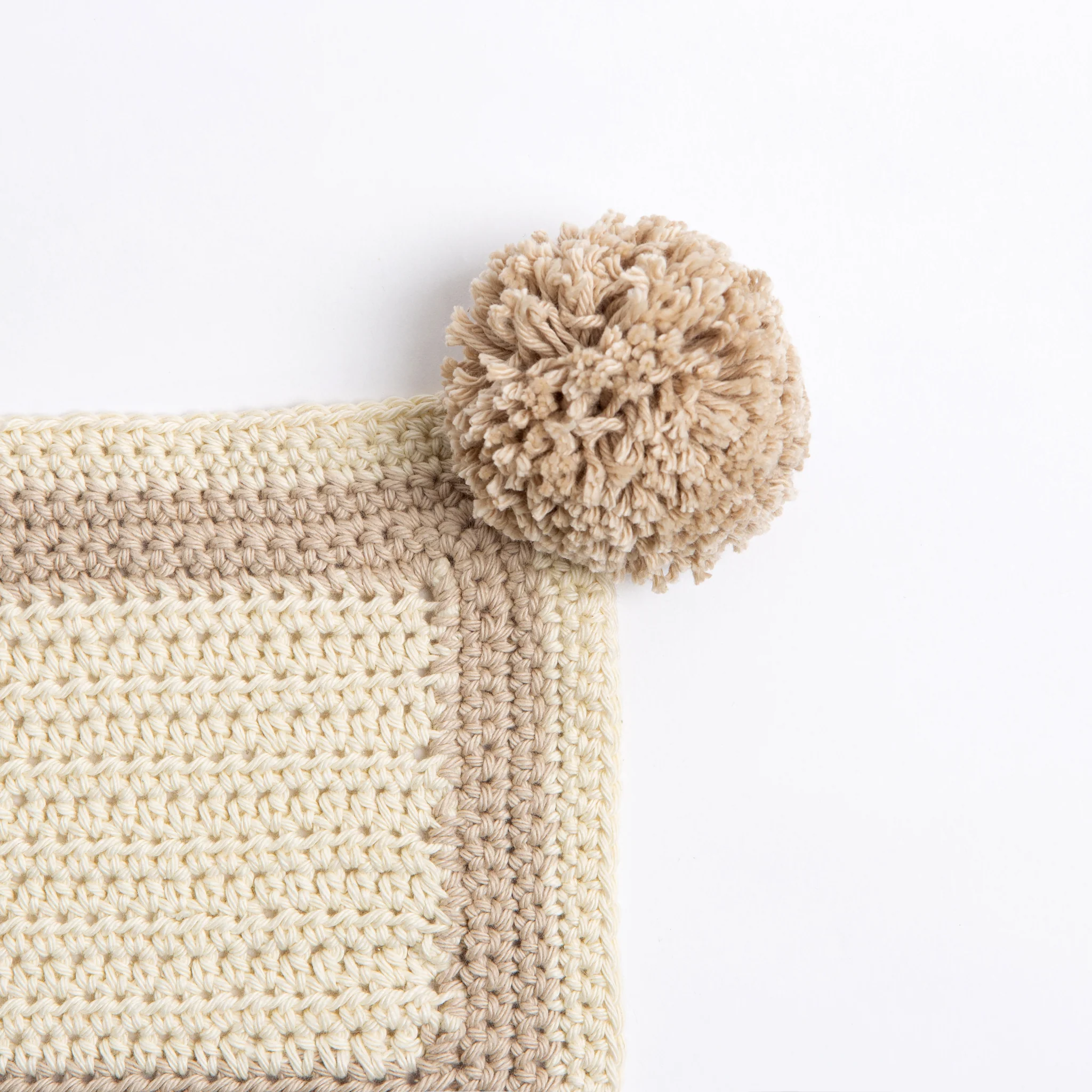 Kali Bunny Baby Blanket Crochet Kit - Image 4