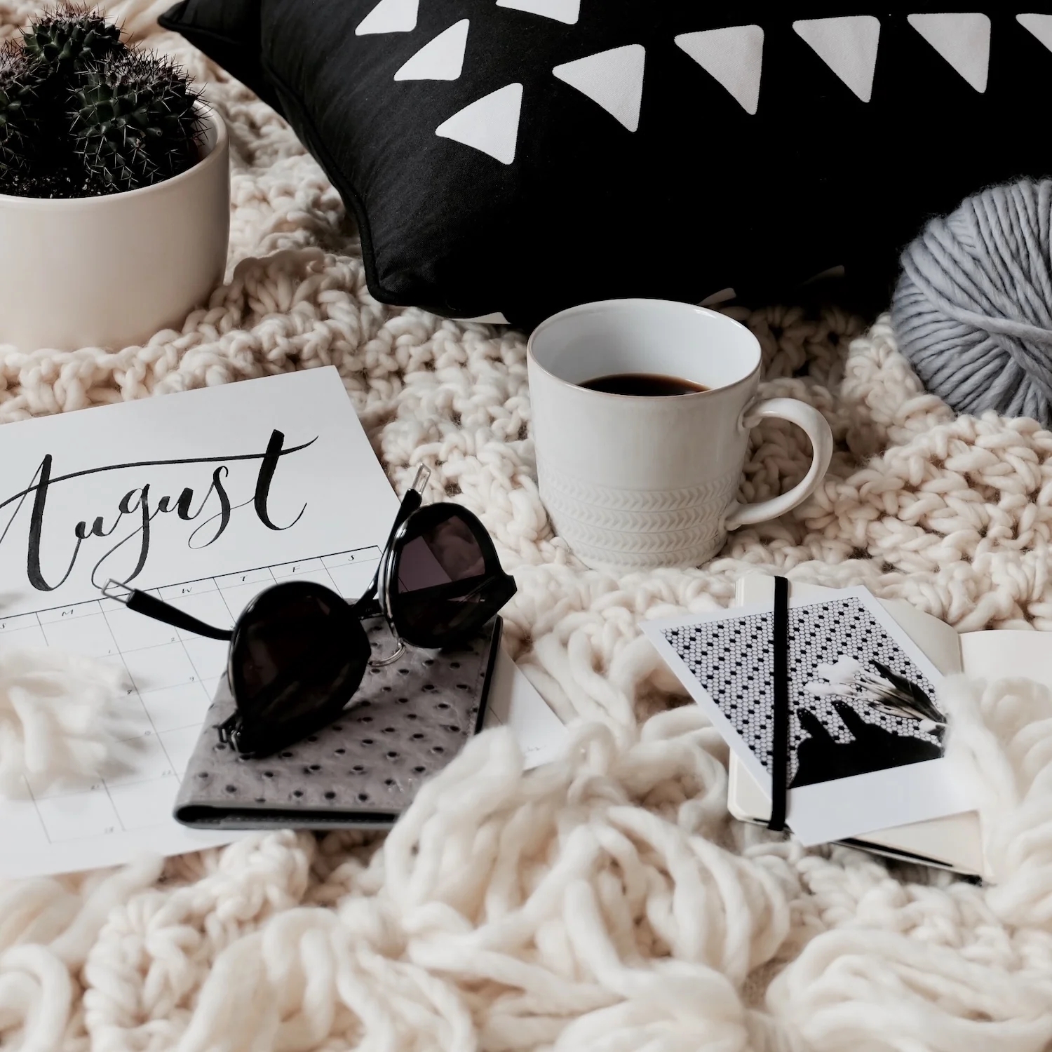 Skye Tassel Throw Crochet Kit - Image 5